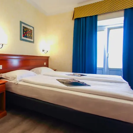 Garni Riviera 2*