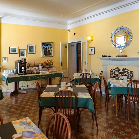 Hotel Garni Riviera Gargnano