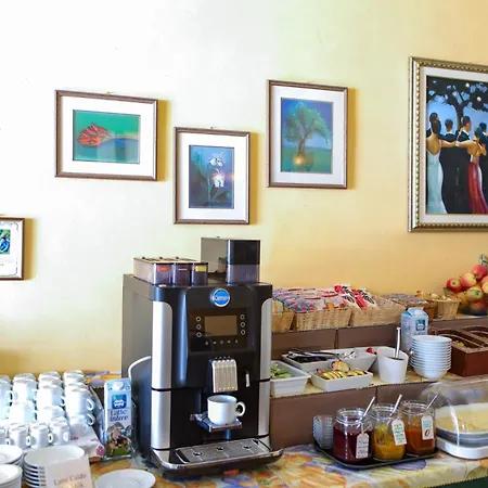 Hotel Garni Riviera 2*