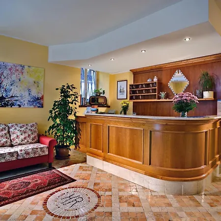 Hotel Garni Riviera Gargnano