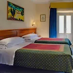 Garni Riviera فندق