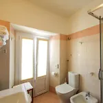 فندق Garni Riviera غارنانو