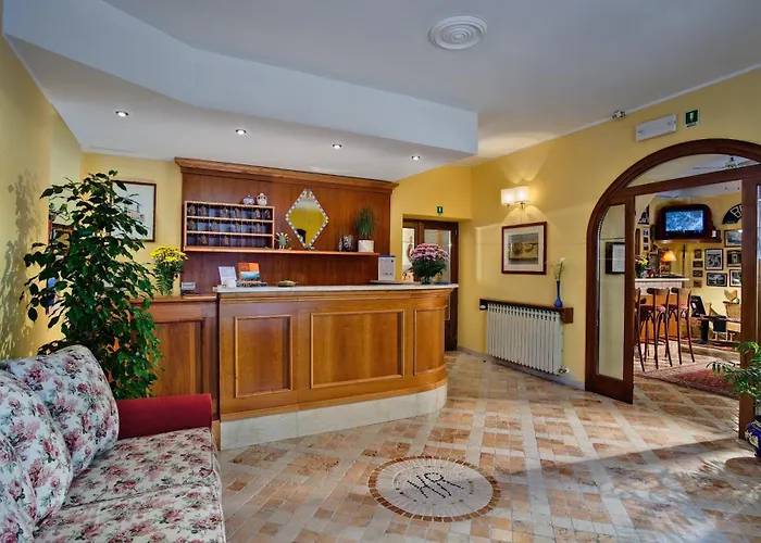 Garni Riviera מלון 2*